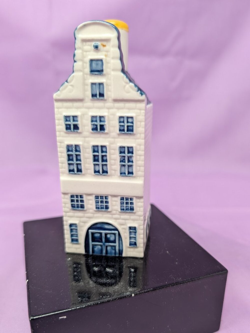 KLM Blue Delft House #42